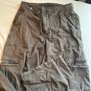 American Eagle Cargo Pant